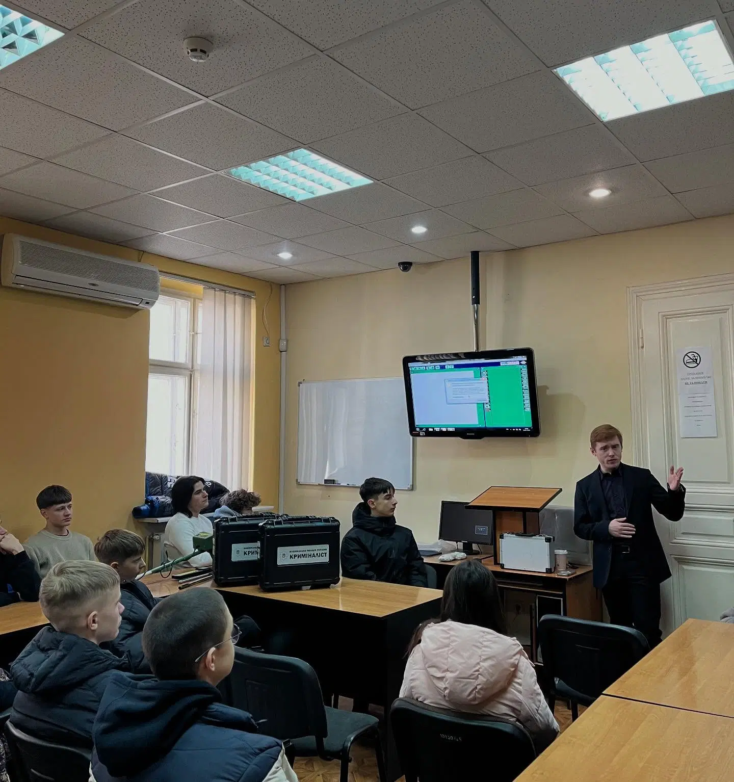 Екскурс в світ криміналістики!