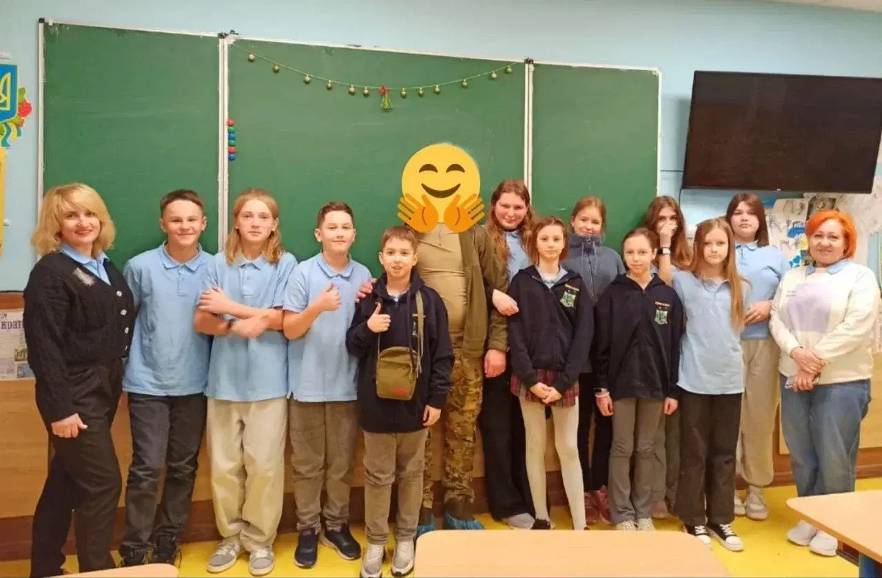 В 6-Б відбувся діалог з військовим