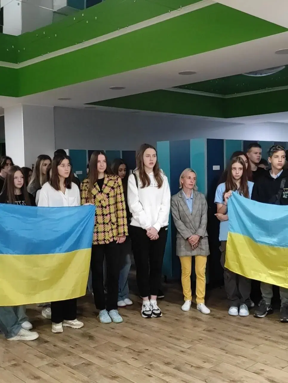 Наш ліцей приєднується до загальноміського флешмобу з виконання гімну "Зродились ми великої години".