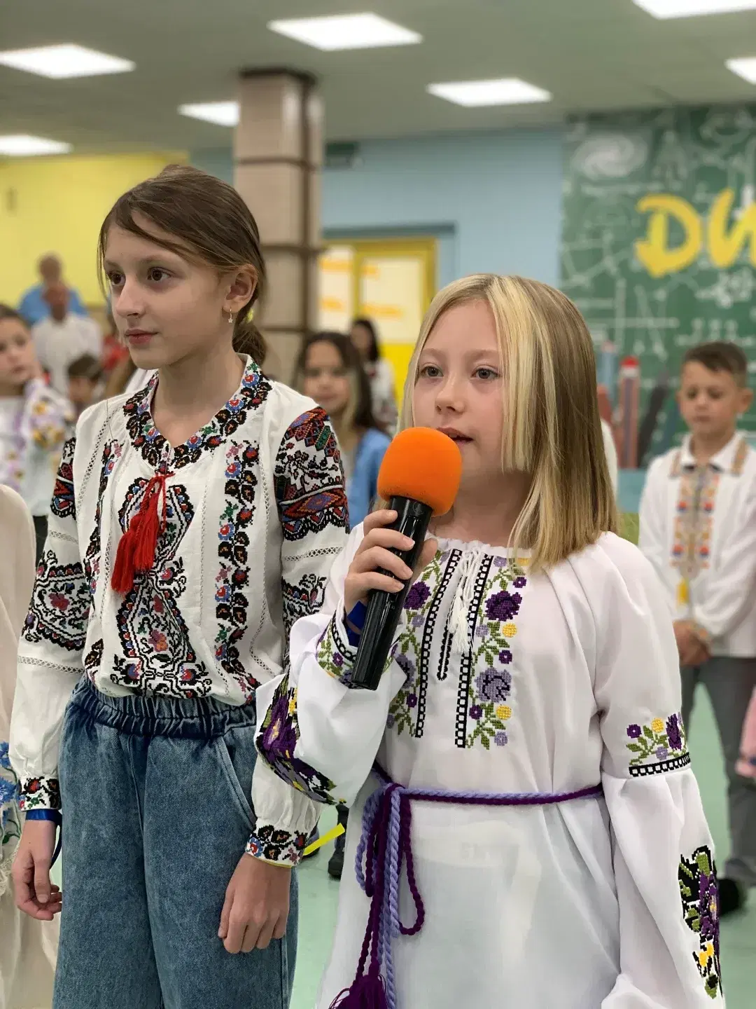 БЛАГОДІЙНИЙ ЯРМАРОК У «ДИВОСВІТІ» 0