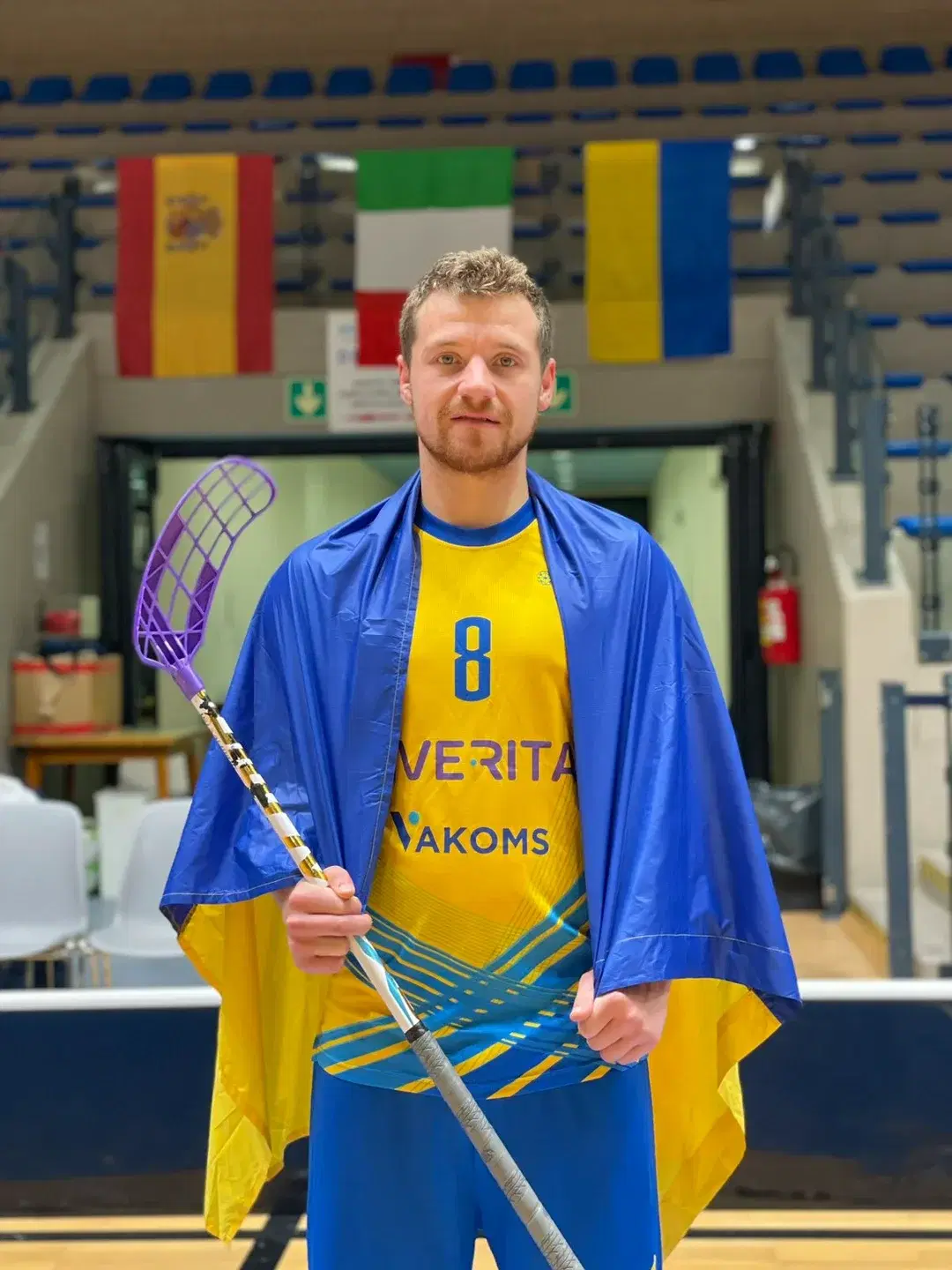 Уся шкільна родина «Дивосвіту» безмежно пишається вчителем фізкультури, який вчить не лише рухатися, але й перемагати.