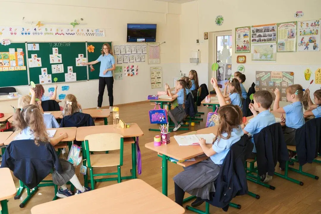 Школа Дивосвіт